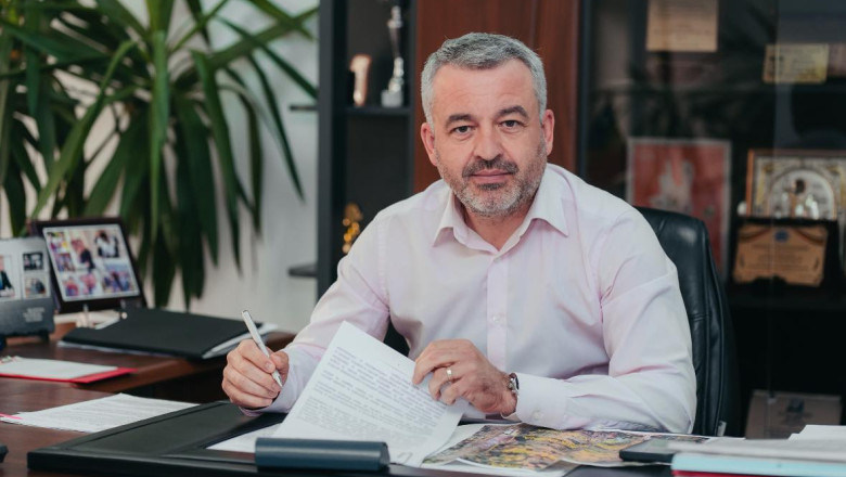 1 8 milioane de lei pentru petreceri dupa ce primarul Braniste imprumuta 45 de milioane pe seama vasluienilor