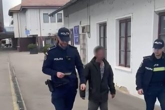 Alcool la volan permis din imagine si masina radiata ce au descoperit politistii pe drumurile din Vaslui