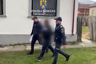 Batuti si jefuiti pentru pensie doi tineri din Murgeni capturati dupa un an de la talharie