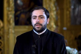 Se afirma ca daca nu lucrezi azi nu vei avea spor tot anul Mit sau adevar explica parintele Alexandru Braescu de la Parohia Docani