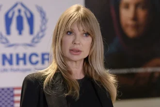 Senatoarea Stoiciu a folosit Vasluiul pentru a obtine mandatul apoi a demisionat din PSD inca o parasutata de la Bucuresti fara nici o realizare in judet