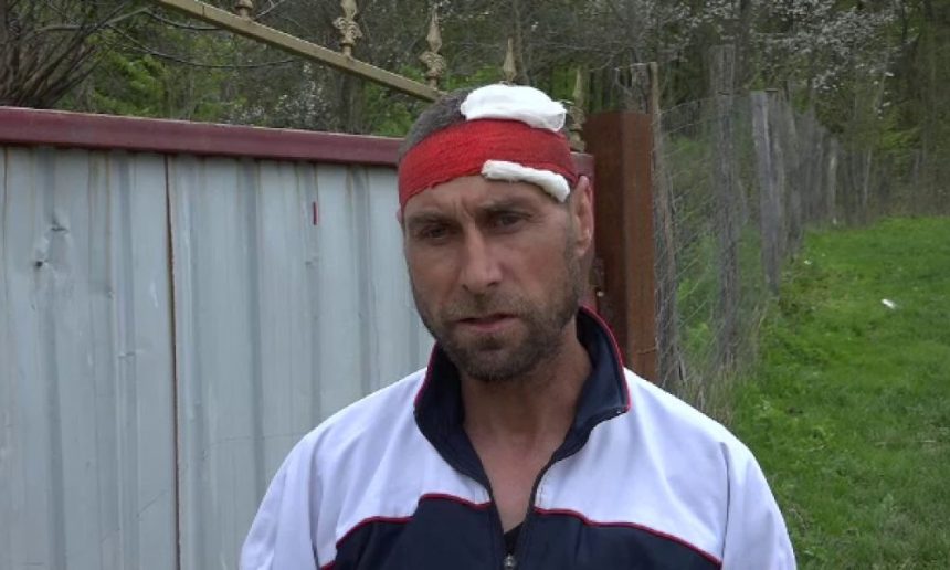 scandal in sat un barbat a fost doborat dupa ce un vecin l a lovit in cap cu o piatra fiul sau de 16 ani martor la scena terifianta