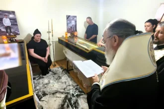 Doi frai un singur cltor spre cer PS Ignatie la cptiul lui Ionu i Vlad Unul a dorit s l salveze pe cellalt