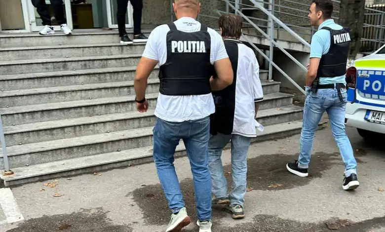 Doi tineri de 16 ani din Bacesti arestai dupa ce ar fi agresat un barbat