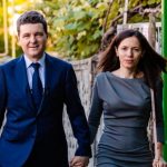 Mirabela Grdinaru concubina presedintelui si a dezvaluit averea terenuri si case mosteni te in Vaslui masini actiuni la Renault si credite