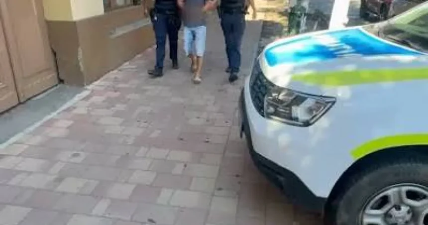 Bărbat din Pungești, arestat 30 de zile: și-a bătut soția și i-a ars bunurile