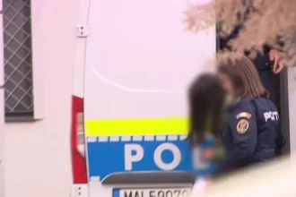 Băută la volan de două ori în câteva ore, fără permis, o femeie din Laza a ajuns în arest
