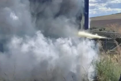 Incendiu la un parc fotovoltaic din Bârlad: un transformator a luat foc