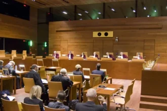 14 profesori din Vaslui au câștigat la Curtea UE o speță privind plata concediilor
