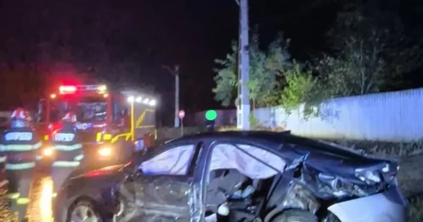 Femeie blocată în mașină după un accident la Ștefan cel Mare